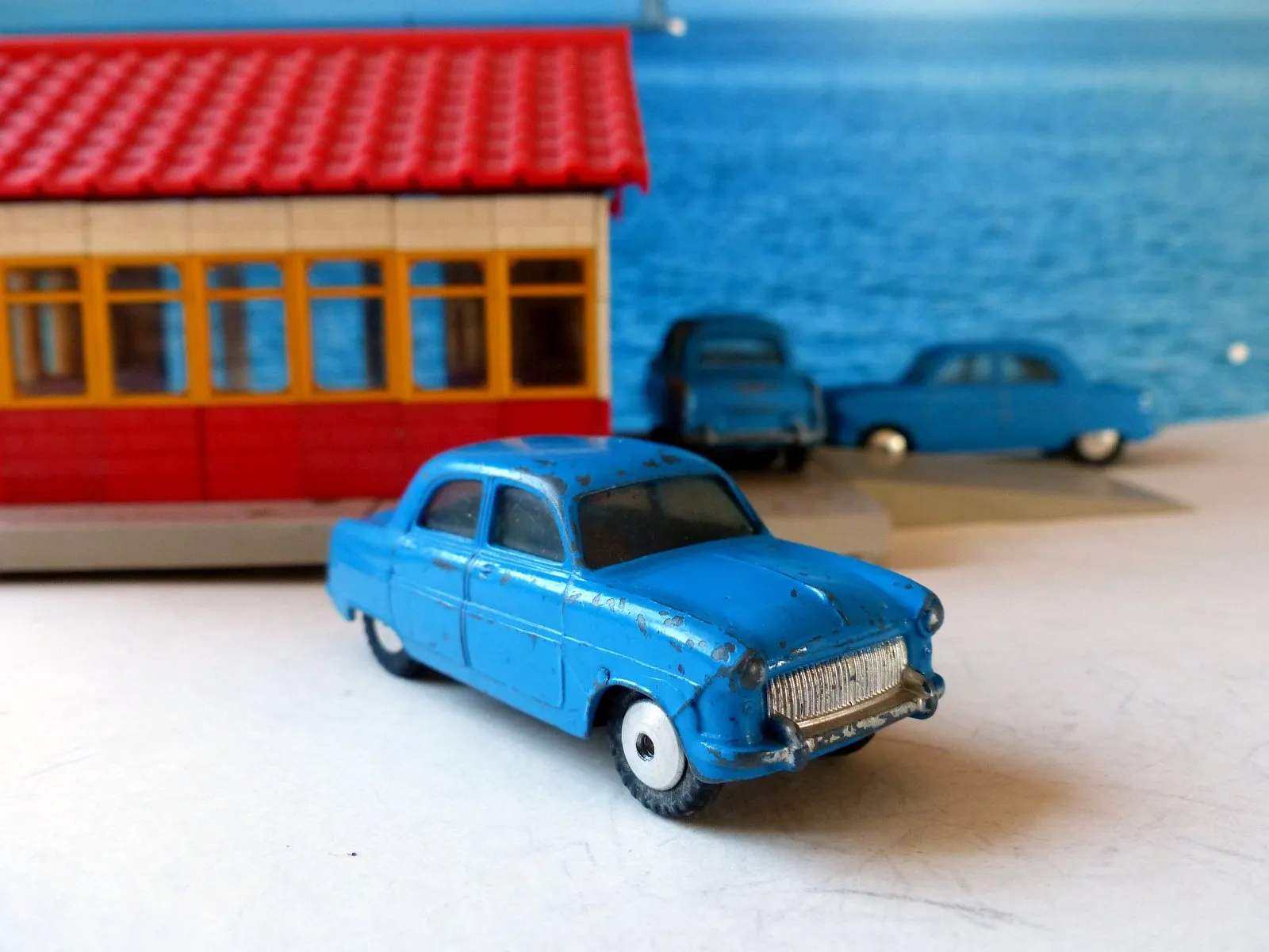 200M Ford Consul blue