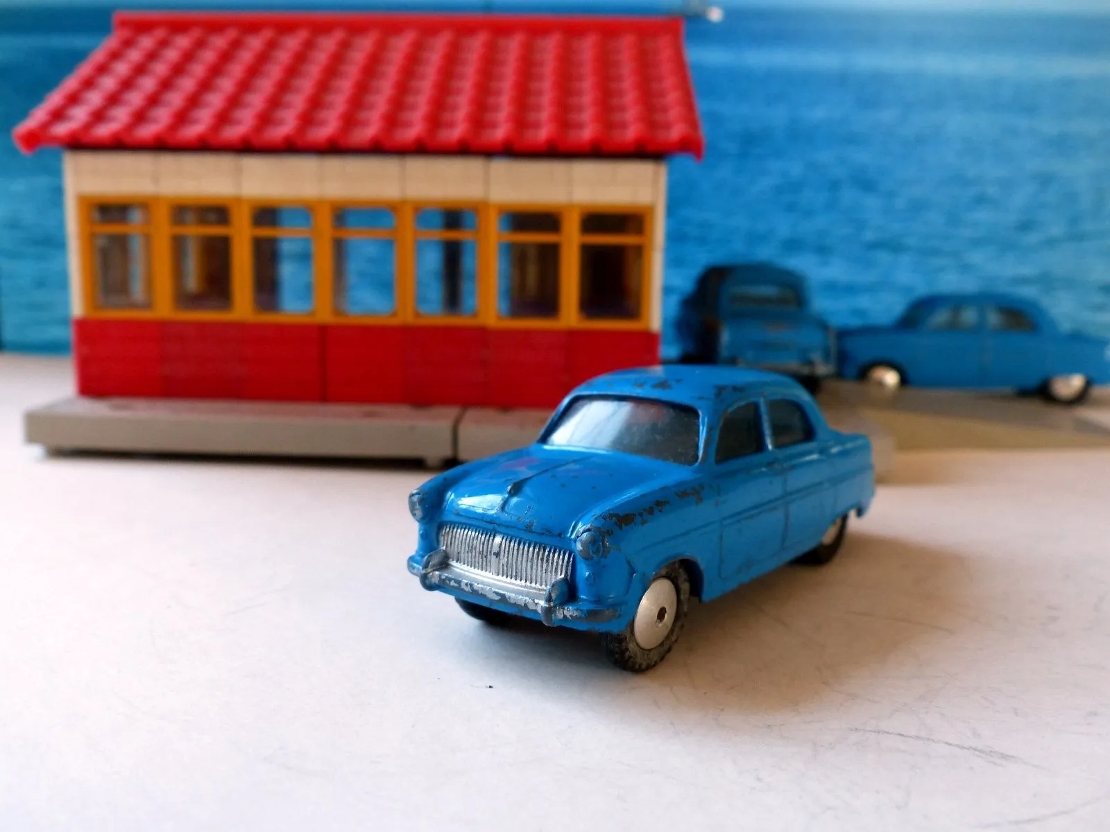 200M Ford Consul blue