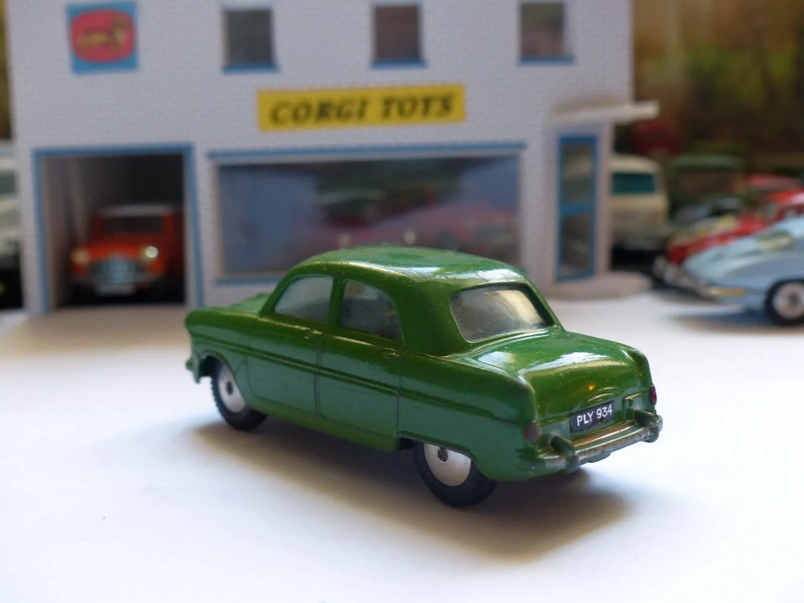 200M Ford Consul green