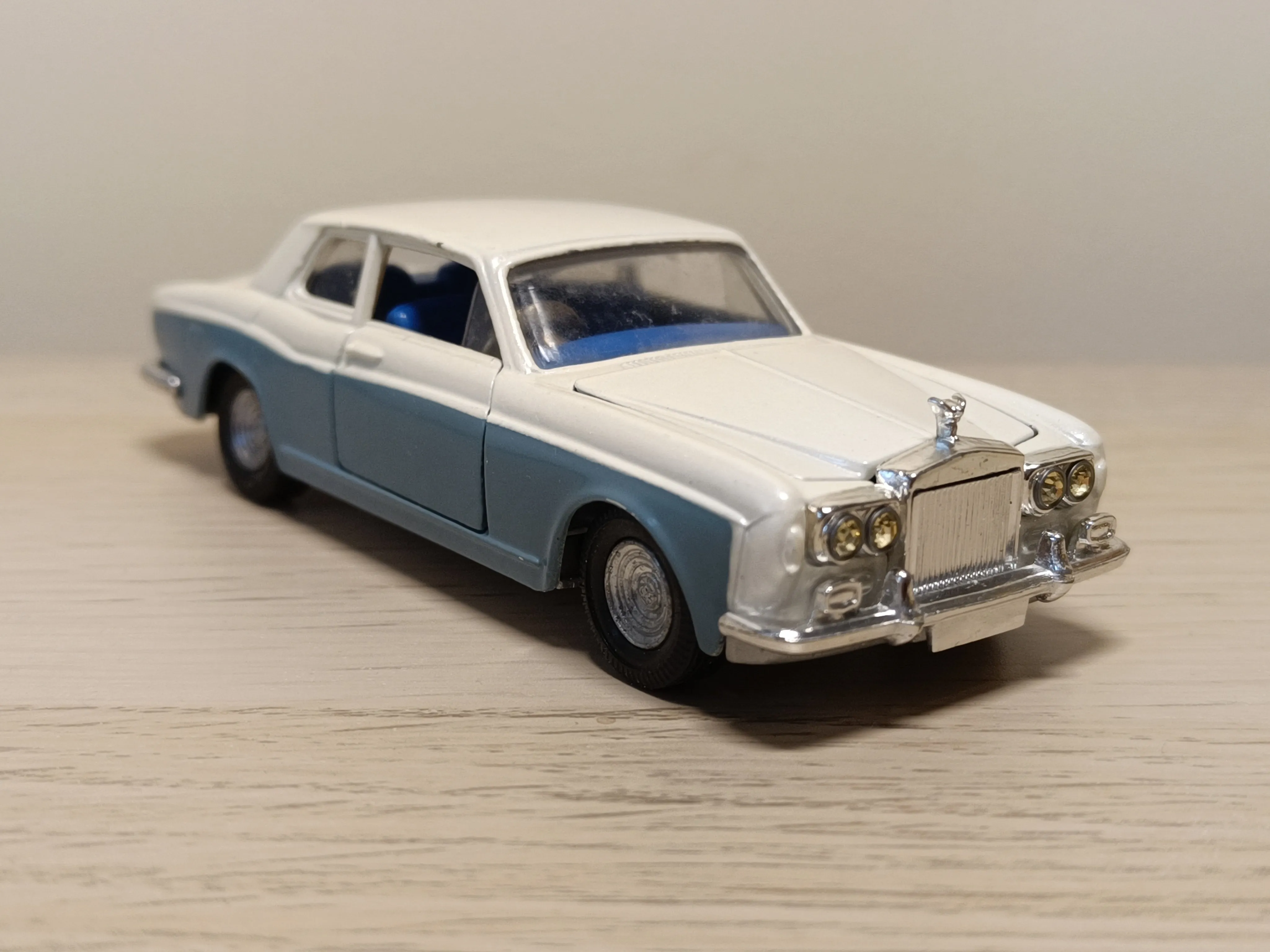 273 Rolls Royce Silver Shadow (1)