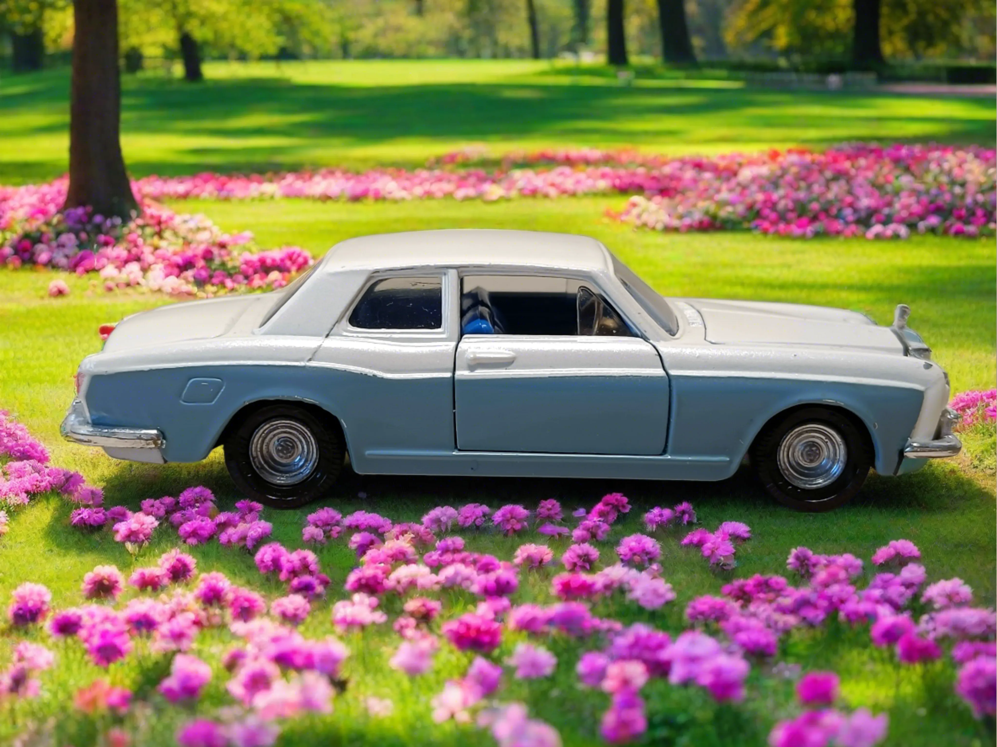 273 Rolls Royce Silver Shadow (1)