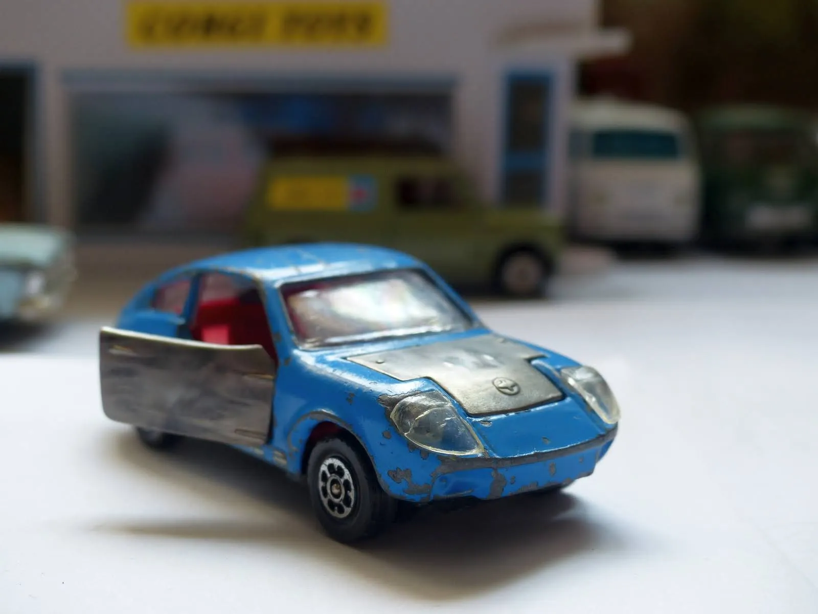 305 Mini Marcos GT850 *in blue* (damaged)