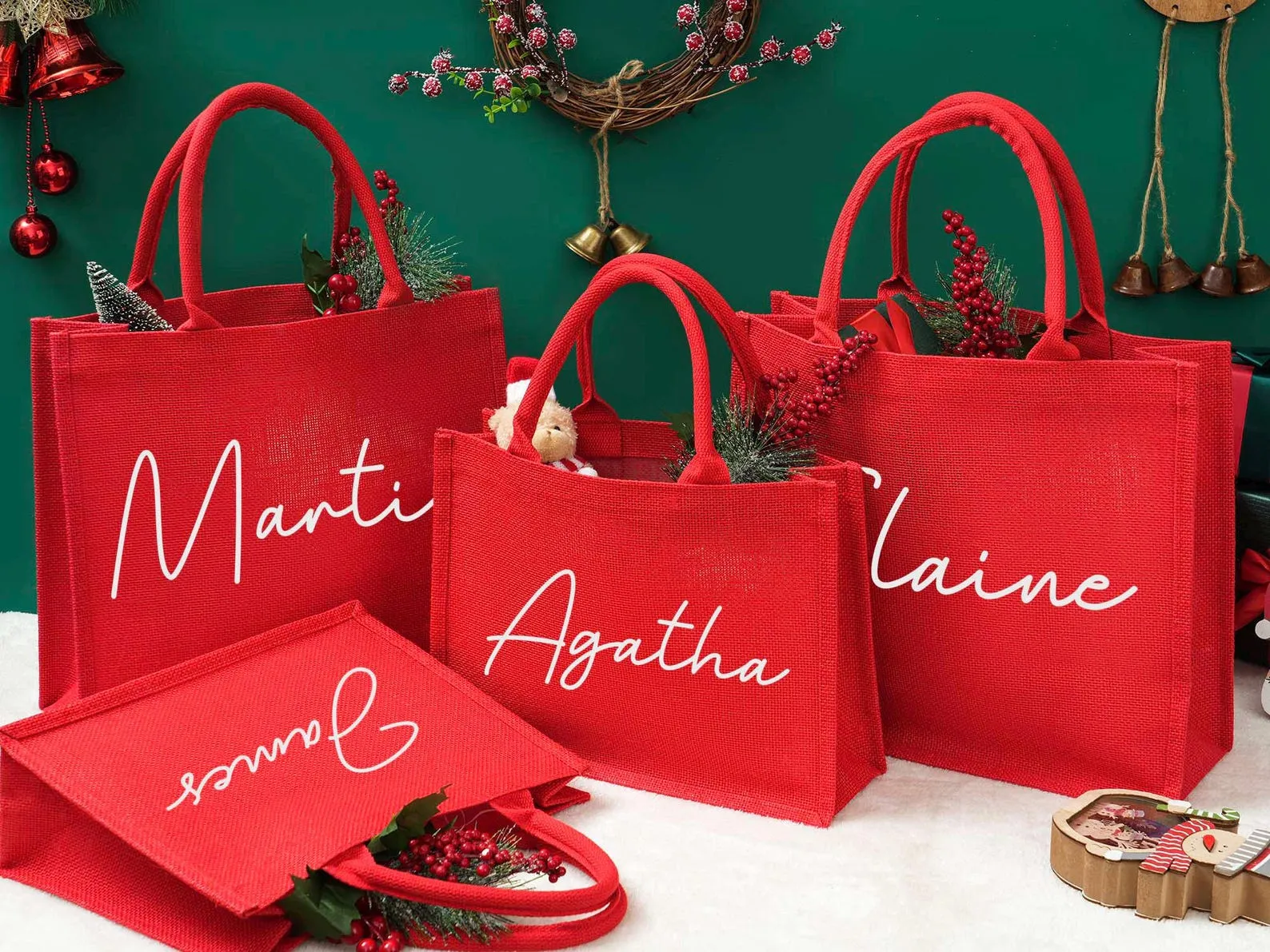 Custom Christmas Party Bag, Red Burlap Christmas Gift Bag, Christmas Burlap Bag, Holiday Gift Bag, Red Gift Bag, Burlap Gift Bag with Name