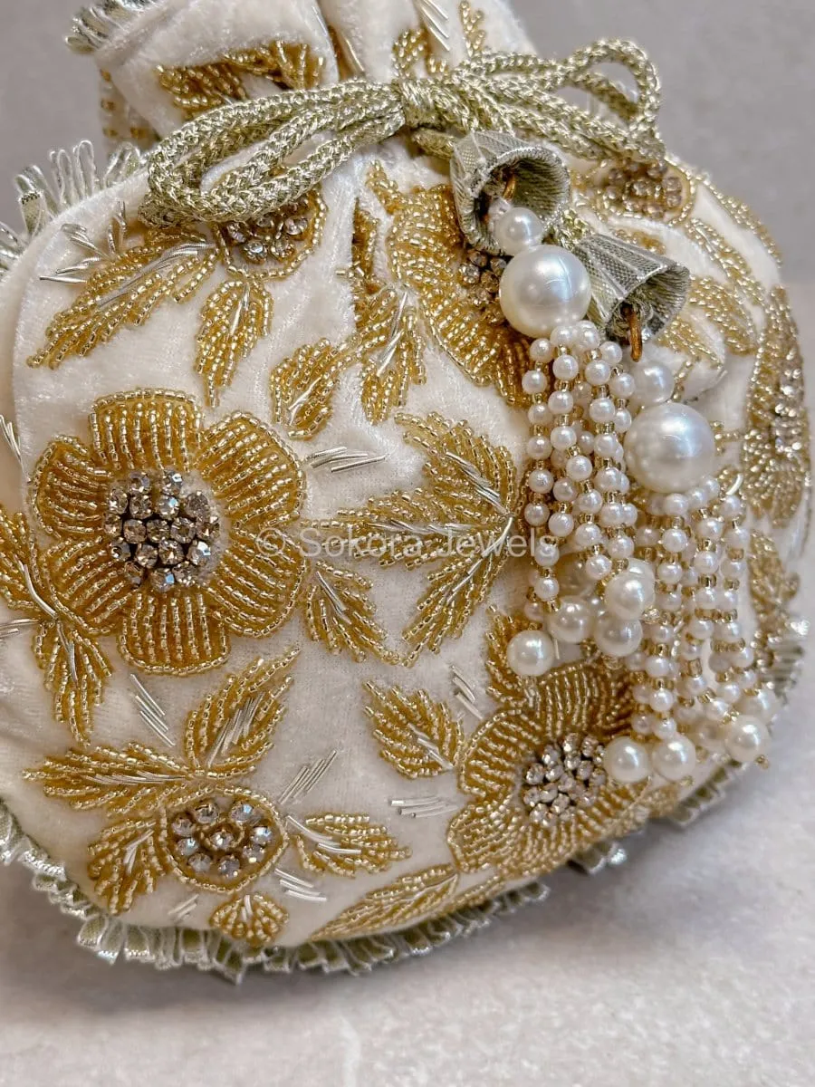 Floral Beaded Detail Velvet Bag