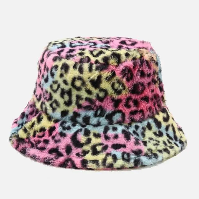 Fluffy Leopard Bucket Hag