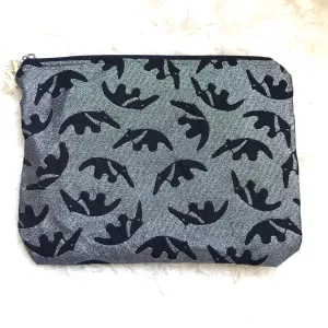 Jules K. Silver Animal Print Zipper Pouch (like new)