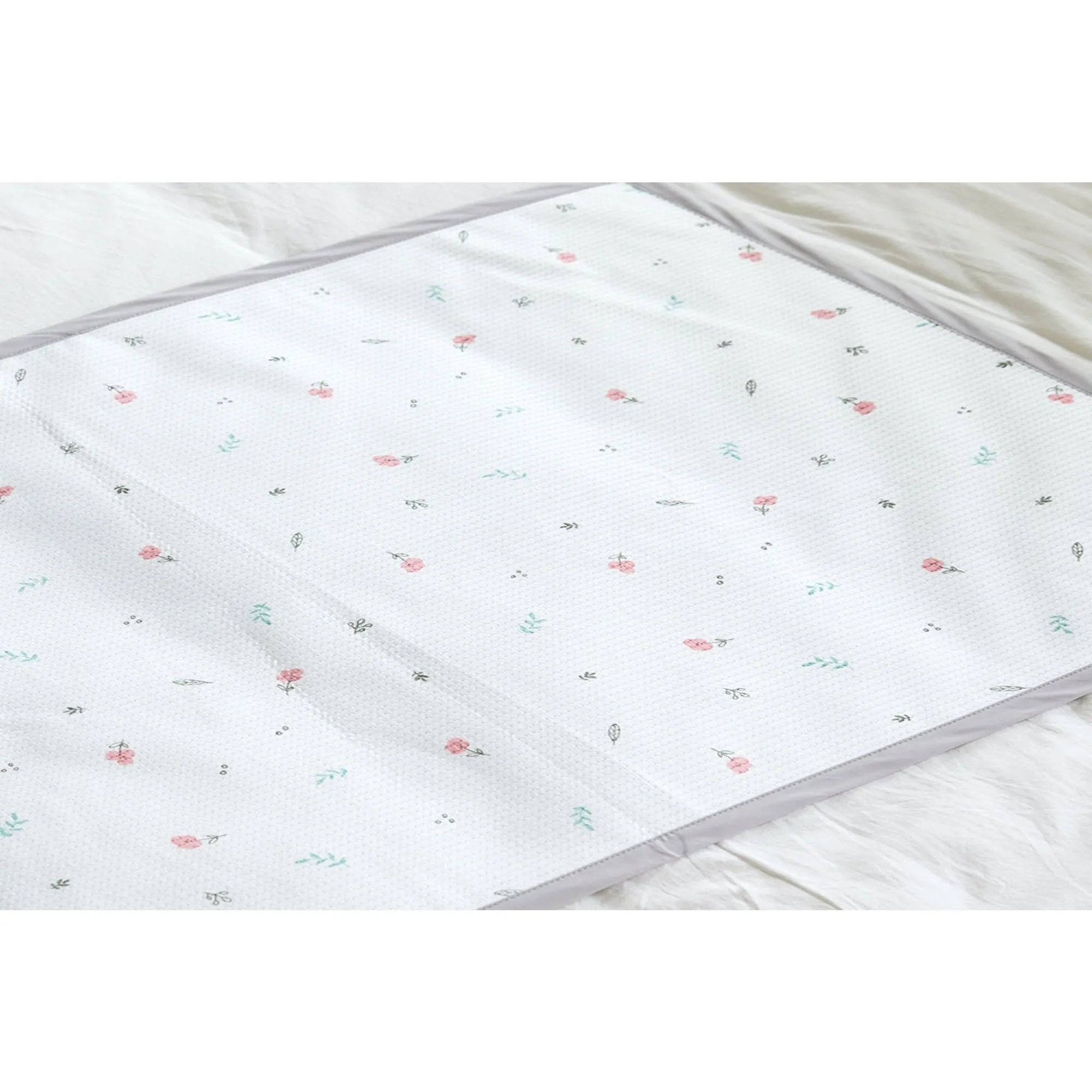 LOLBaby Bamboo Waterproof Mat - Sweet Flower