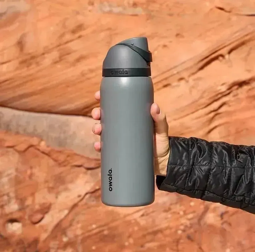 Owala FreeSip Insulated Water Bottle (24 oz/ 32 oz)